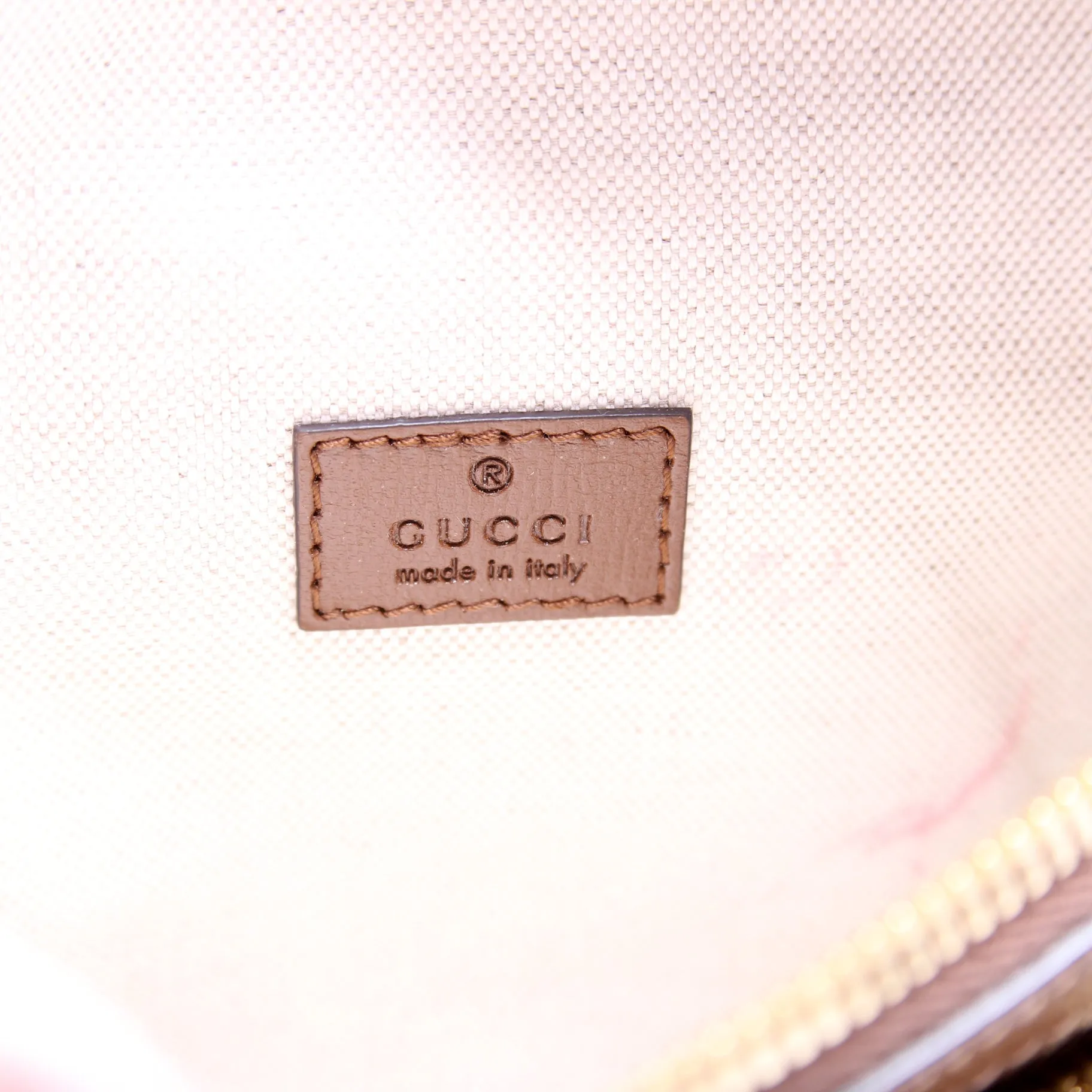 733240 Gucci Supreme Interlocking Gucci Large Belt Bag