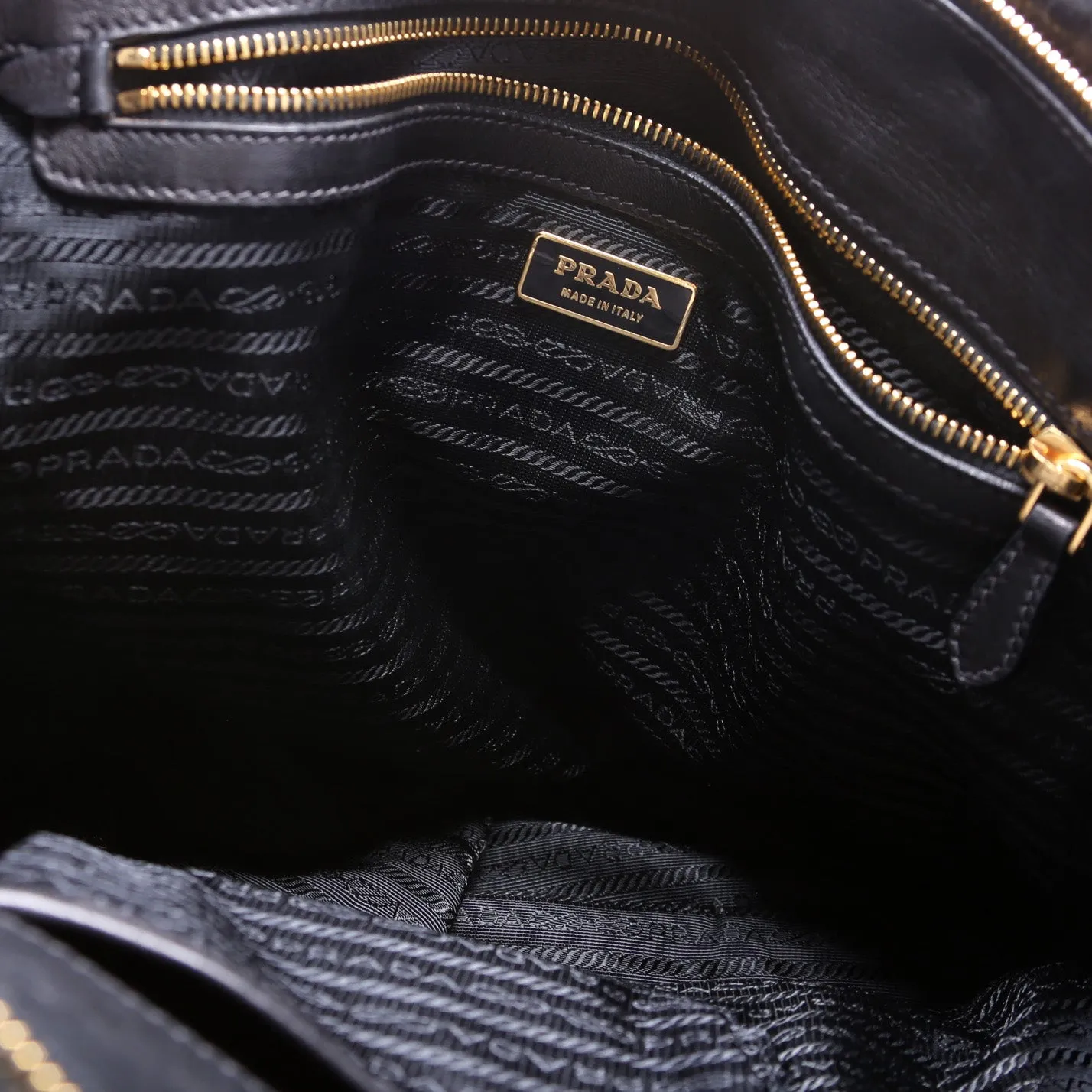 BN1335 Nappa Guafre Large Shoulder Bag